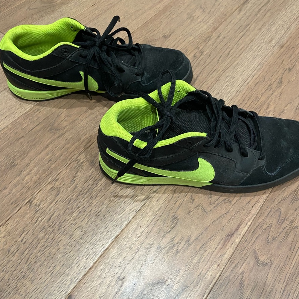 Nike Mogan 3 Men’s size 12 Sneakers